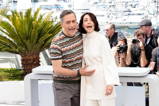 Filippo Timi and Elena Lietti at the photocall for the feature film The Eight Mountains Le otto montagne at the Festival de Cannes 2022 75 Cannes International Film Festival at the Palais des Festivals Cannes, 19 05 2022 Foto:xS.xGabschx xFuturexImage