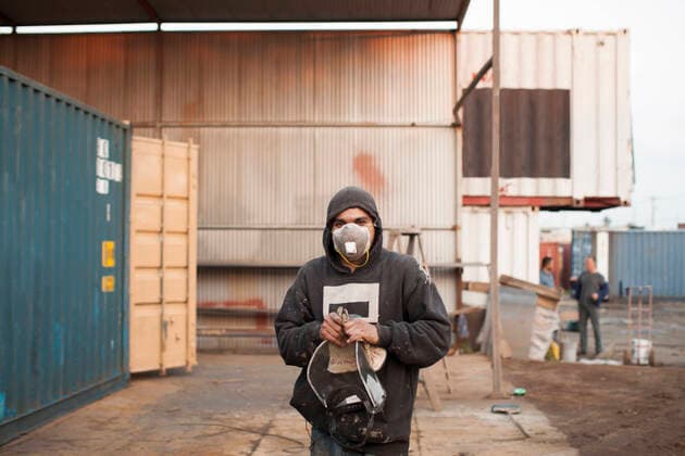 Creative Highlights Symbolbilder Portrait of man on construction site wearing protective face mask, 07.04.2017, Copyright: xRaphyexAlexiusx, model released, holding,looking at camera,portrait,waist up,sinister,45 to 49 years,30 to 34 years,25 to 29 years,caucasian ethnicity,hispanic ethnicity,male,man,mature man,mid adult man,young man,colleague,one person,builder,welder,blue collar worker,people in the background,united states of america,california,los angeles,outdoors,construction site,day,protective mask,welding mask,face mask,construction,building exterior,cargo container,work,only male,April 2017 Release,buildings,Holding,Caucasian Ethnicity,Mature Adult,45-49 Years,Mid Adult,30-34 Years,Young Adult,25-29 Years,Male,Men,Young Men,Mature Men,Mid Adult Men,Manual Wor IS09B5FL9