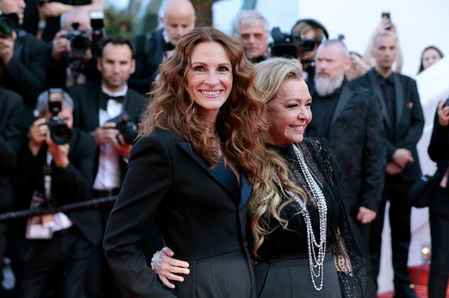 Julia Roberts and Caroline Scheufele at the premiere of the feature film Armageddon Time at the Festival de Cannes 2022 75 Cannes International Film Festival at the Palais des Festivals Cannes, 19 05 2022. Foto:xS.xGabschx xFuturexImage