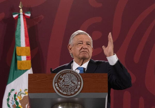 Lopez Obrador Daily Breafing Conference MEXICO CITY, MEXICO - MAY 19, 2022: MexicoÕs President, Andres Manuel Lopez Obrador, gesticulates during his speech in his daily briefing conference at National Palace. On May 15, 2022 in Mexico City, Mexico. (Photo by Alex Dalton Eyepix Group) Copyright: xAlexxDalton xEyepixxGroupx EYEPIX_AD_19052022_61649