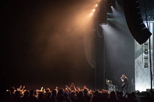 Dream Theater live in Oslo, Norway Oslo, Norway. 19th, May 2022. The American progressive metal band Dream Theater performs a live concert Oslo Spektrum in Oslo. Here vocalist James LaBrie is seen live on stage. Oslo Norway  Copyright: xGonzalesxPhoto Jan-ErikxEriksenx