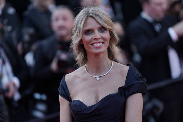 Internationale Filmfestspiele von Cannes, Armageddon Time Premiere Sylvie Tellier CELEBRITES : 75Ã me Festival de Cannes - Tapis rouge du film Â« Armageddon Time Â» - 19 05 2022 NorbertScanella Panoramic 