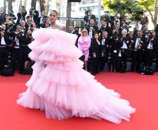 75th Cannes Film Festival - Armageddon Time - Premiere Featuring: Cindy Bruna Where: Cannes, France When: 19 May 2022 Credit: Cover Images Copyright: xx 51554754 EDITORIAL USE ONLY. NOT FOR USE BY NEWSPAPERS BASED IN THE UK.