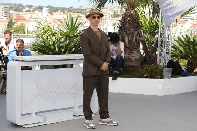 May 20, 2022, Cannes, Cote d Azur, France: JEREMY STRONG attends the Armageddon Time photocall during 75th annual Cannes Film Festival Cannes France - ZUMAc179 20220520_zep_c179_123 Copyright: xMickaelxChavetx