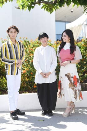 Japanese actor Hayato Isomura, director Chie Hayakawa and actress Stefanie Arianne attend the photo call for Plan 75 at Palais des Festivals at the 75th Cannes Film Festival, France on Friday, May 20, 2022.  CAN20220520128 RUNExHELLESTAD