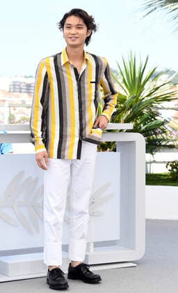 Japanese actor Hayato Isomura attends the photo call for Plan 75 at Palais des Festivals at the 75th Cannes Film Festival, France on Friday, May 20, 2022.  CAN20220520129 RUNExHELLESTAD