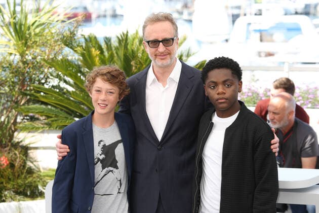 75eme Festival International du Film de Cannes. Photocall du film Armageddon Time . 75th International Cannes Film Festival. Photocall woth Armageddon Time movie cast 75th Cannes Film Festival. Photocall with cast of the film Armageddon time . Michael Banks Repeta, director James Gray and Jaylin Webb. 280423 2022-05-20 Cannes France  Copyright: xIsabellexVautierx xStarfacex STAR_280423_036