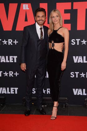 The Valet Film Premiere MEXICO CITY, MEXICO - MAY 19, 2022: Actress Samara Weaving and Eugenio Derbez pose for photos during the red carpet of The Valet film premiere at Cinepolis Oasis Coyoacan. On May 19, 2022 in Mexico City, Mexico. (Photo by Jorge Gonzalez Eyepix Group) Copyright: xJorgexGonzalez xEyepixxGroupx EYEPIX_JG_19052022_61790