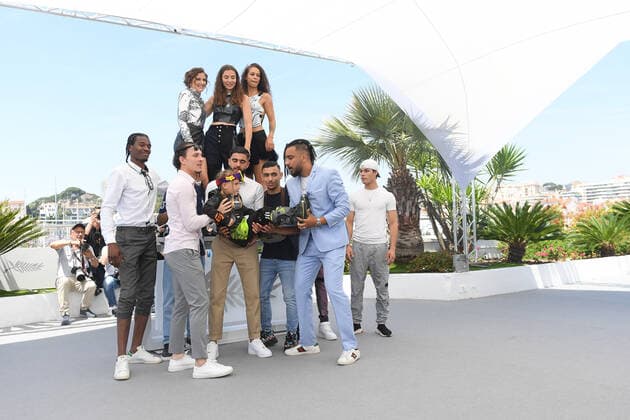 75eme Festival International du Film de Cannes. Photocall. Festival de Cannes 2022 - The 75th annual Cannes film festival 2022 in Cannes - France - photocall of Rodeo - Mustapha Dianka; Mohamed Bettahar. Front : Chris Makodi, Louis Sotton, Junior Correia, Yanis Lafki, Ahmed Hamdi; Dave Nsaman Okebwan 280435 2022-05-20 Cannes France  Copyright: xLionelxGuericolas MPPx STAR_280435_027
