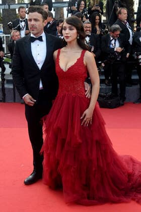 75th Cannes film festival 2022, Red Carpet film Three thousand years of longing. Pictured: Casey Affleck, Caylee Cowan  Copyright: xAlbertoxTerenghi Cannesx2022x xix xVenezia2020x