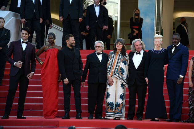 75th Cannes Film Festival 2022, Red Carpet Film Three Thousand Years Of Longing. Pictured Matteo Bocelli, Aamito Lagum, Nicolas Mouawad, Margaret Sixel, George Miller, Tilda Swinton, Idris Elba, Augusta Gore, Doug Mitchell, Ece Yüksel, Ogulcan Arman Uslu, Burcu Golgedar, Erdil Yasaroglu, Sabrina Elba Copyright: xSimonexComix xipa-agency.netx xVeneziax2020x