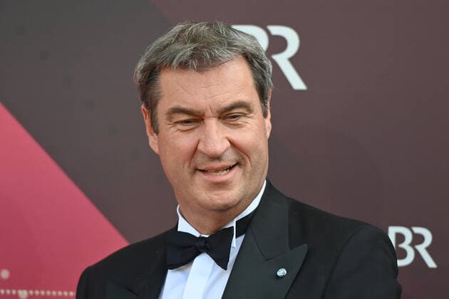 Markus SOEDER Ministerpraesident Bavaria and CSU chairman single picture, cut single motive, Portraet, portrait, portrait Bavarian film price 2021 Red Carpet, red carpet, on 20 05 2022 in the prince regent theater in Munich