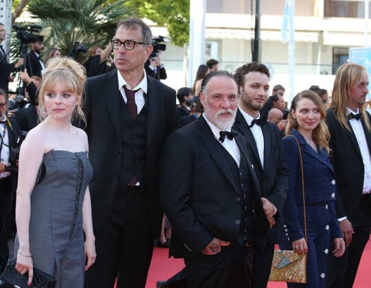 75th Cannes Film Festival. Red carpet of the film Three thousand years of longing . Pauline Serieys, Dominik Moll, Bouli Lanners and Theo Cholbi. 280446 2022-05-20 Cannes France  Copyright: xIsabellexVautierx xStarfacex STAR_280446_057