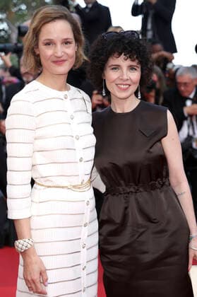 Vicky Krieps and Marie Kreutzer at the premiere of the feature film Three Thousand Years of Longing at the Festival de Cannes 2022 75 Cannes International Film Festival at the Palais des Festivals Cannes, 20 05 2022. Foto:xD.xBedrosianx xFuturexImage