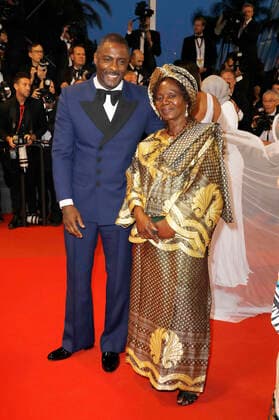 Idris Elba with mother Eve Elba at the premiere of the feature film Three Thousand Years of Longing at the Festival de Cannes 2022 75 Cannes International Film Festival at the Palais des Festivals Cannes, 20 05 2022. Foto:xS.xGabschx xFuturexImage