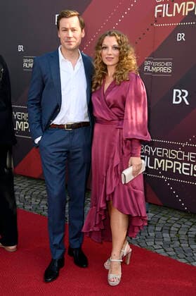 David Kross and Antonia Bill at the 43 Bavarian Film Awards 2021 ceremony at the Prinzregententheater in Munich, 20 05 2022 Foto:xF.xKernx xFuturexImage