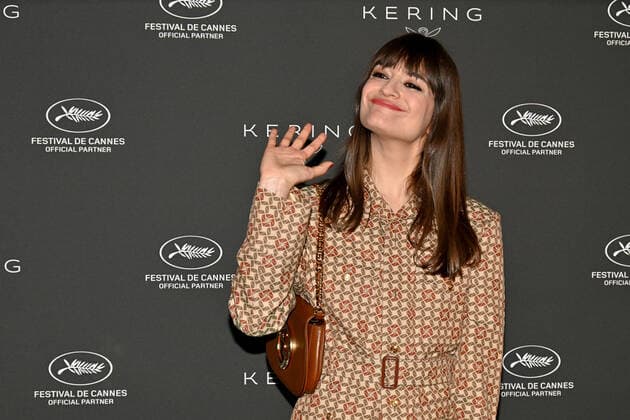 75eme Festival International du Film de Cannes. Photocall avec Clara Luciani. 75th international Cannes Film Festival. Photocall with French autor-compositor-singer Clara Luciani 280477 2022-05-21 Cannes Gabon Luciani, Clara  Copyright: xL.Urmanx xStarfacex STAR_280477_014