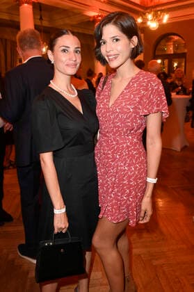 Nadine Menz and Jasmin Gassmann at the award ceremony of the 43 Bavarian Film Award 2021 at the Prinzregententheater in Munich, 20 05 2022 Foto:xF.xKernx xFuturexImage