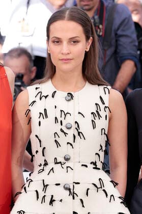 Alicia Vikander at the photocall for the streaming series Irma Vep at the Festival de Cannes 2022 75 Cannes International Film Festival at the Palais des Festivals Cannes, 21 05 2022. Foto:xS.xGabschx xFuturexImage