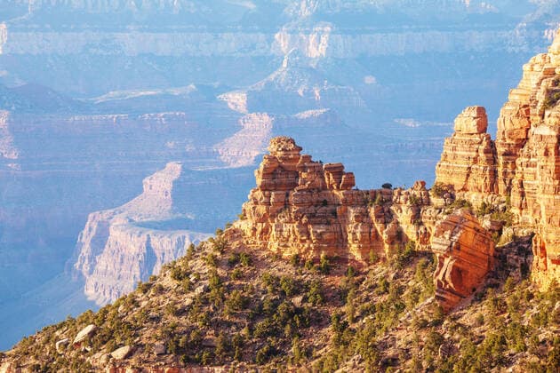 IMAGO Nature: Unsere Erde, Naturschutz, Naturschutzgebiete in Nordamerika Creative Highlights World Picturesque landscapes of the Grand Canyon, Arizona, USA , 26537162.jpg, america, awesome, beautiful nature, canyon, desert, destination, dry, earth, eroding, erosion, exotic, famous, formation, formations, geological, geology, grand, hike, hiking, inspirational, journey, landscape, majesty, mountain, mysterious, mystery, mystical, narrow, national, natural, nature, outdoor, park, peaceful, recreation, rock, rocky, stone, stunning, sunshine, travel, unusual, usa, wanderlust,