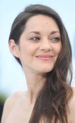 French actress Marion Cotillard attends the photo call for Brother and Sister at Palais des Festivals at the 75th Cannes Film Festival, France on Saturday, May 21, 2022.  CAN20220521103 RUNExHELLESTAD