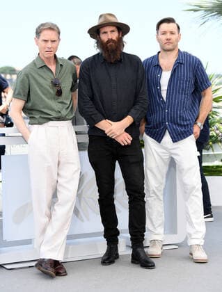 British actor Sean Harris, Australian director Thomas M.Wright and American actor Joel Edgerton attends the photo call for The Stranger at Palais des Festivals at the 75th Cannes Film Festival, France on Saturday, May 21, 2022.  CAN20220521163 RUNExHELLESTAD