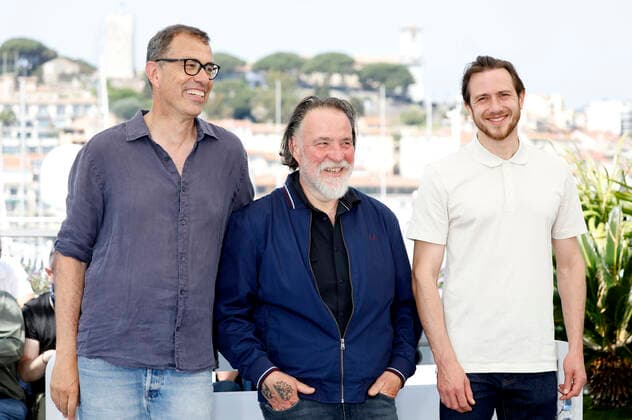 Dominik Moll, Bouli Lanners and Bastien Bouillon at the photocall for the feature film La nuit du 12 The Night of the 12th at the Festival de Cannes 2022 75 Cannes International Film Festival at the Palais des Festivals Cannes, 21 05 2022 Foto:xD.xBedrosianx xFuturexImage