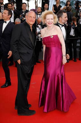 Woody Harrelson and Sunnyi Melles at the premiere of the feature film Triangle of Sadness at the Festival de Cannes 2022 75 Cannes International Film Festival at the Palais des Festivals Cannes, 21 05 2022. Foto:xS.xGabschx xFuturexImage