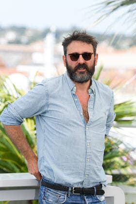 75eme Festival International du Film de Cannes. Photocall. Festival de Cannes 2022 - The 75th annual Cannes film festival 2022 in Cannes - France - Photocall of Fumer fait tousser - Quentin Dupieux 280503 2022-05-21 Cannes France  Copyright: xLionelxGuericolas MPPx STAR_280503_052