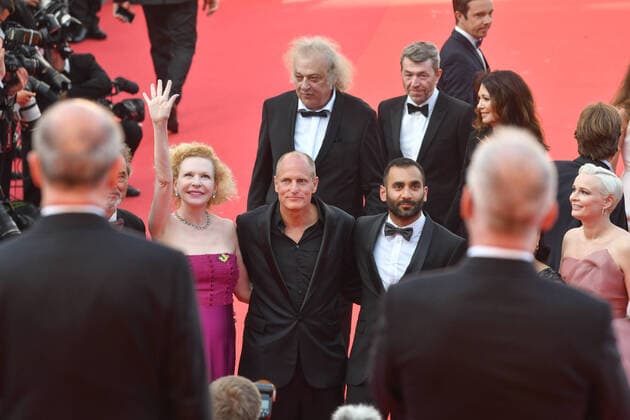 75eme Festival International du Film de Cannes. Montee des marches du film Triangle of sadness . 75th International cannes Film festival. Red carpet of Triangle of sadness movie 280504 2022-05-21 Cannes France Harrelson, Woody  Copyright: xSergexArnalx xStarfacex STAR_280504_014