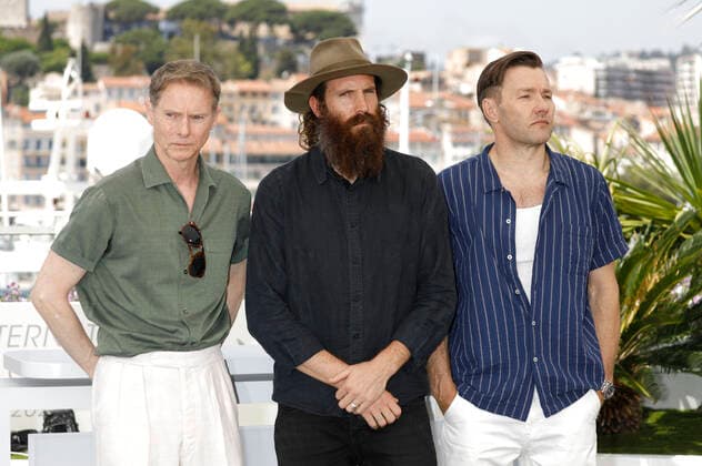Sean Harris, Thomas M Wright and Joel Edgerton at the photocall for the feature film The Stranger at the Festival de Cannes 2022 75 Cannes International Film Festival at the Palais des Festivals Cannes, 21 05 2022. Foto:xD.xBedrosianx xFuturexImage