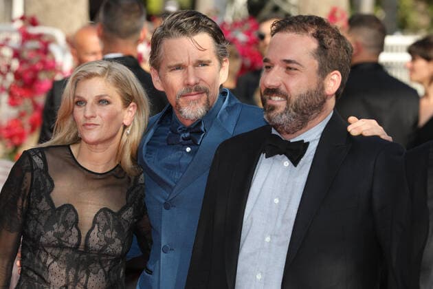 May 21, 2022, Cannes, Cote d Azur, France: ETHAN HAWKE and RYAN SHAWHUGES attend the Triangle of Sadness screening during 75th annual Cannes Film Festival attends the Triangle of Sadness screening during 75th annual Cannes Film Festival Cannes France - ZUMAc179 20220521_zep_c179_158 Copyright: xMickaelxChavetx
