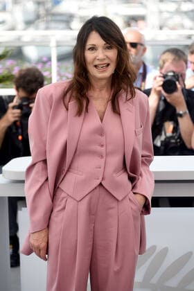 75th Cannes film festival 2022, Photocall film Triangle of sadness Pictured: Iris Berben  Copyright: xAlbertoxTerenghi Cannesx2022x xix xVenezia2020x