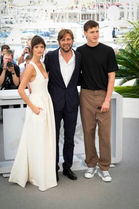 IPP Photo Daniele Cifala™ Cannes 22 05 2022 Triangle Of Sadness Photocall The 75th Annual Cannes Film Festival in the photo Charlbi Dean Kriek, Director Ruben Ostlund and Harris Dickinson Italy Photo Press World Copyright  0