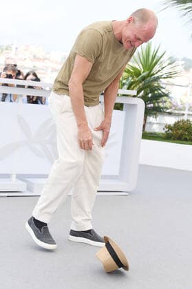 75th Cannes Film Festival - Triangle Of Sadness - Photocall Featuring: Woody Harrelson Where: Cannes, France When: 22 May 2022 Credit: Cover Images Copyright: xx 51566325 EDITORIAL USE ONLY. NOT FOR USE BY NEWSPAPERS BASED IN THE UK.