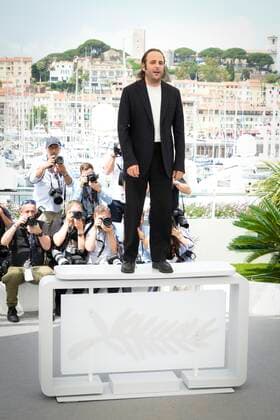 Photo IPP Daniele Cifala™ Cannes 22 05 2022 Chronique D Une Liaison Passagere Diary Of A Fleeting Affair Photocall The 75th Annual Cannes Film FestivalIn photo Vincent Macaigne Italy Photo Press World Copyright  0