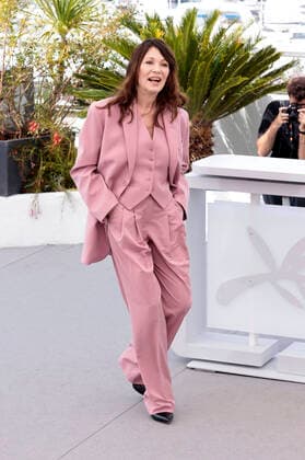 Iris Berben at the photocall for the feature film Triangle of Sadness at the Festival de Cannes 2022 75 Cannes International Film Festival at the Palais des Festivals Cannes, 22 05 2022 Foto:xS.xGabschx xFuturexImage