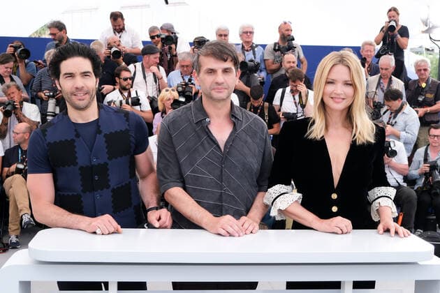 75eme Festival International du Film de Cannes. Photocall du film Don Juan . 75th International Cannes Film festival. Photocall with Don Juan cast 280563 2022-05-22 Cannes France Efira, Virginie; Rahim, Tahar; Bozon, Serge  Copyright: xSergexArnalx xStarfacex STAR_280563_017