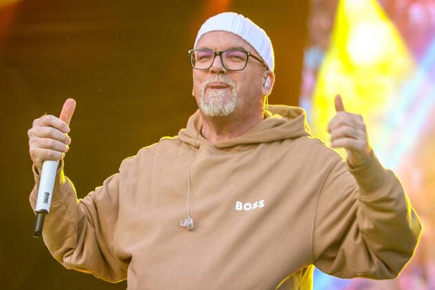 Entertainment Themen der Woche KW20 Entertainment Bilder des Tages 22.05.2022, xlakx, Entertainment Musik, Schlagerinsel Open Air emspor, v.l.DJ Oetzi Live auf der Buehne bei der großen Schlagerinsel Sommer-Tour 2022 auf dem Zentralen Festplatz Berlin Berlin *** 22 05 2022, xlakx, entertainment music, Schlagerinsel Open Air emspor, v l DJ Oetzi Live on stage at the big Schlagerinsel Summer Tour 2022 at the central festival square Berlin Berlin