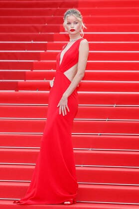 Frida Aasen at the premiere of the feature film Forever Young Les Amandiers at the Festival de Cannes 2022 75 Cannes International Film Festival at the Palais des Festivals Cannes, 22 05 2022. Foto:xD.xBedrosianx xFuturexImage