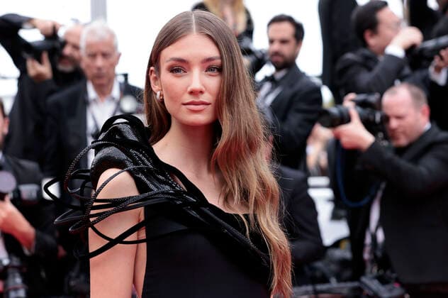 Lorena Rae at the premiere of the feature film Forever Young Les Amandiers at the Festival de Cannes 2022 75 Cannes International Film Festival at the Palais des Festivals Cannes, 22 05 2022. Foto:xS.xGabschx xFuturexImage