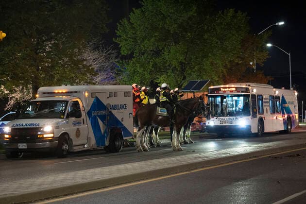 May 22, 2022, Toronto, Ontario, Canada: Victoria Day celebrations at TorontoÃ¢â‚¬â ¢s Woodbine beach turned violent Sunday night after two people were shot, one stabbed, and many burned after being shot with fireworks. Toronto Canada - ZUMAm215 20220522_zip_m215_003 Copyright: xArlynxMcAdoreyx