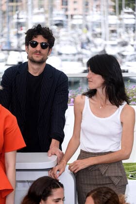 75th Cannes film festival 2022, Photocall film Les amandiers . Pictured: Louis Garrel, Suzanne Lindon  Copyright: xAlbertoxTerenghi Cannesx2022x xix xVenezia2020x