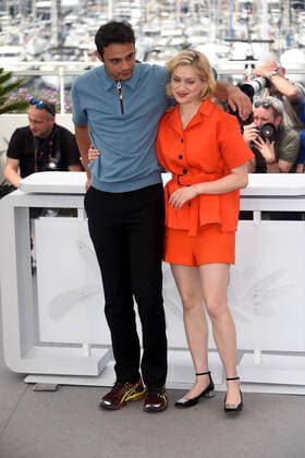 75th Cannes film festival 2022, Photocall film Les amandiers . Pictured: Nadia Tereszkiewicz, Sofiane Bennacer  Copyright: xAlbertoxTerenghi Cannesx2022x xix xVenezia2020x