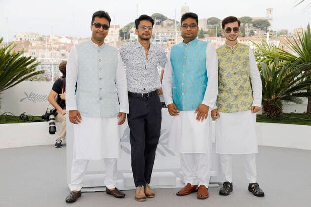 Mohammad Saud, Shaunak Sen, Nadeem Shezad and Salik Rehman at the photocall for the documentary All That Breathes at the Festival de Cannes 2022 75 Cannes International Film Festival at the Palais des Festivals Cannes, 23 05 2022. Foto:xD.xBedrosianx xFuturexImage