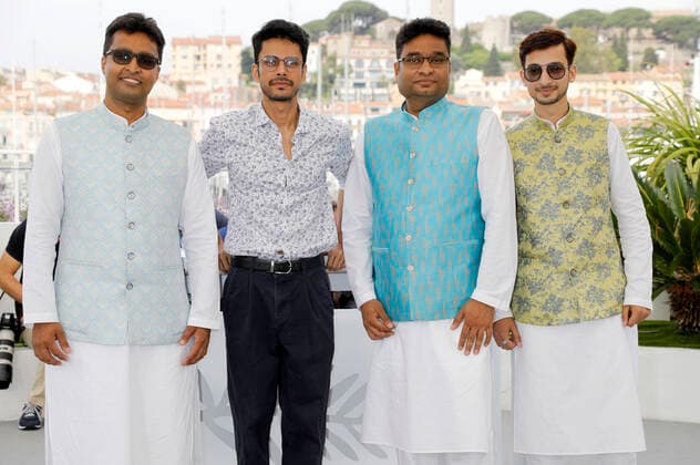 Mohammad Saud, Shaunak Sen, Nadeem Shezad and Salik Rehman at the photocall for the documentary All That Breathes at the Festival de Cannes 2022 75 Cannes International Film Festival at the Palais des Festivals Cannes, 23 05 2022. Foto:xD.xBedrosianx xFuturexImage