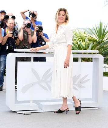Italian actress director Valeria Bruni Tedeschi attends the photo call for All The People I ll Never Be at Palais des Festivals at the 75th Cannes Film Festival, France on Monday, May 23, 2022.  CAN20220523123 RUNExHELLESTAD