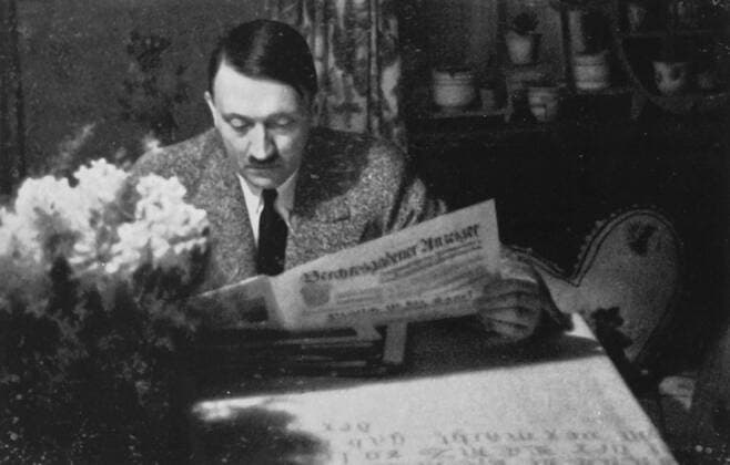 Hitler on holiday in Obersalzberg, Bavaria Adolf Hitler on holiday in Obersalzberg, Bavaria, here during an evening gathering. c.1935 Copyright: xPhoto12 CollectionxparticuliÃ¨rex HTL04112_076