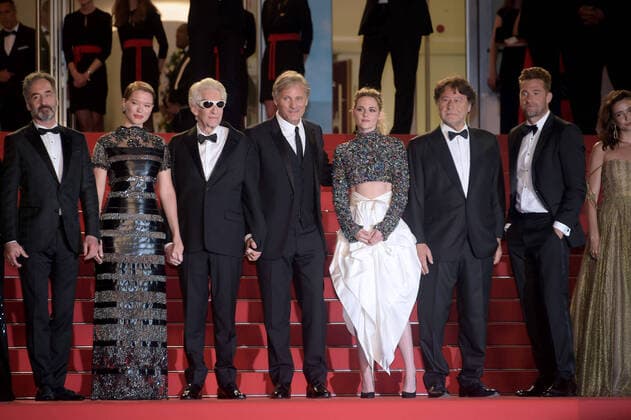 Entertainment Bilder des Tages 75th Cannes film festival 2022, Red carpet film Crimes Of The Future. Pictured: LÃ a Seydoux, David Cronenberg, Viggo Mortensen, Kristen Stewart  Copyright: xAlbertoxTerenghi Cannesx2022x xix xVenezia2020x