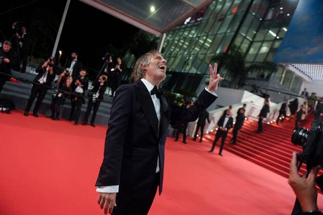 Internationale Filmfestspiele von Cannes, Moonage Daydream Premiere 75eme Festival International du Film de Cannes. Montee des marches du film Moonage Daydream . Festival de Cannes 2022 - The 75th annual Cannes film festival 2022 in Cannes - France - Moonage Daydream Red Carpet - Brett Morgen 280683 2022-05-23 Cannes France Morgen, Brett  Copyright: xLionelxGuericolas MPPx STAR_280683_048